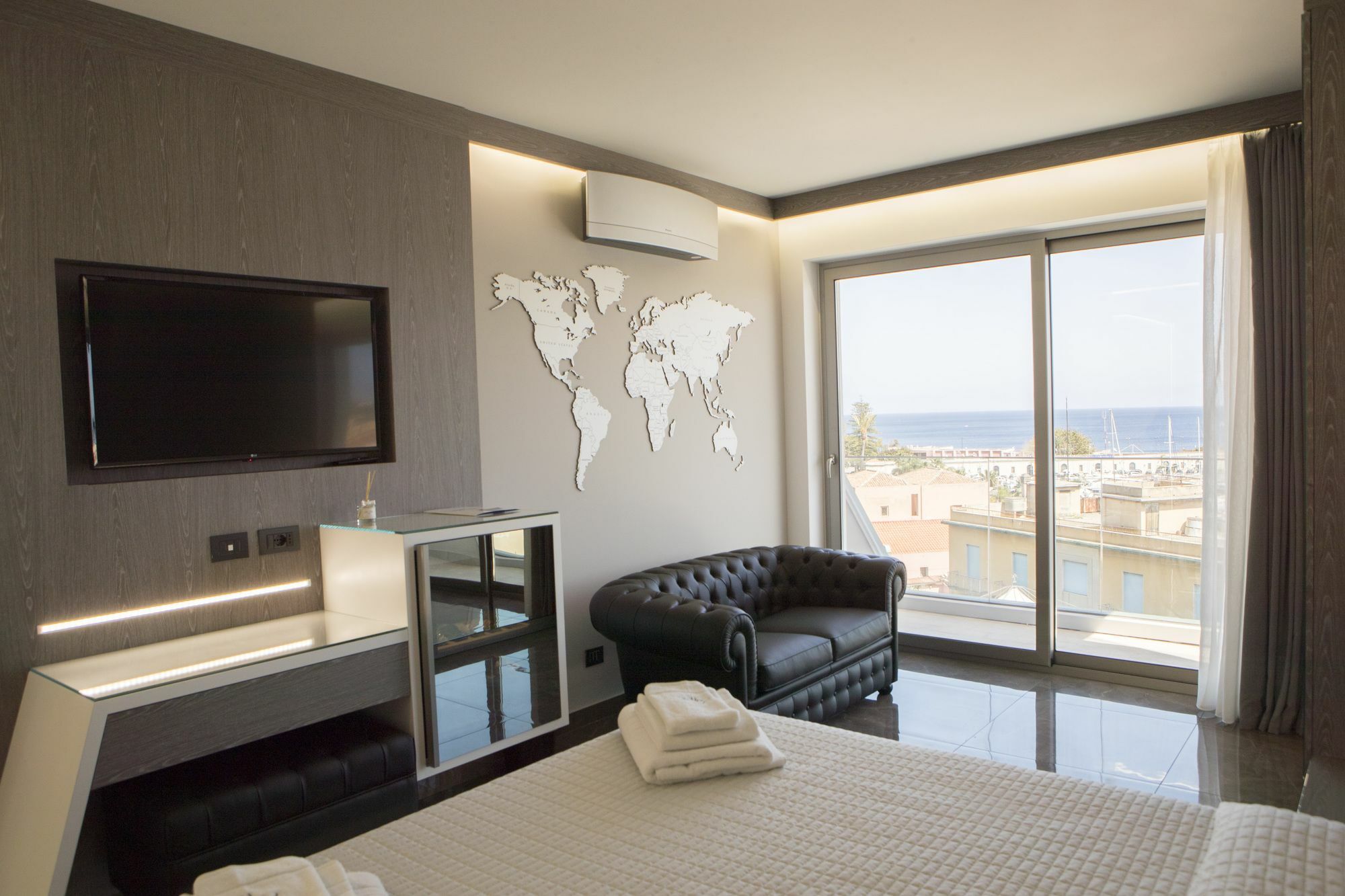 Upper - Boutique Hotel Milazzo Exterior photo